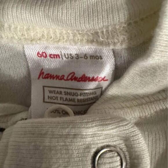 Hanna Andersson pajamas- size 60 (3-6m) - Picture 3 of 3